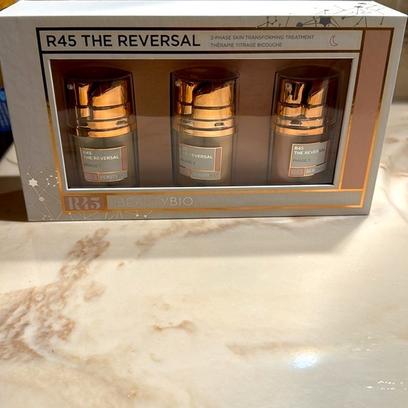 BEAUTY BIO R45 The Reversal 3 Phase Skin Transformation Treatment - Picture 10 of 14